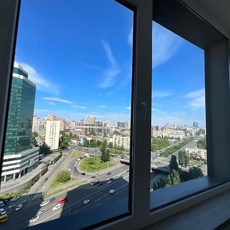 Жк"Манхэттен"На Берестейском Проспекте Kyiv Exterior photo