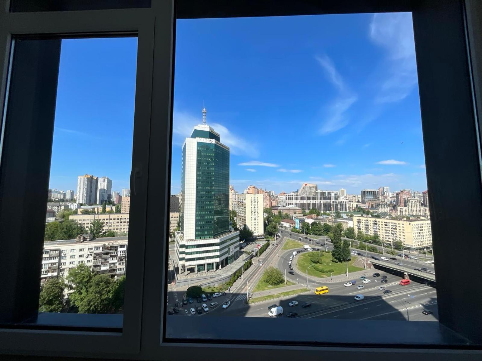 Жк"Манхэттен"На Берестейском Проспекте Kyiv Exterior photo